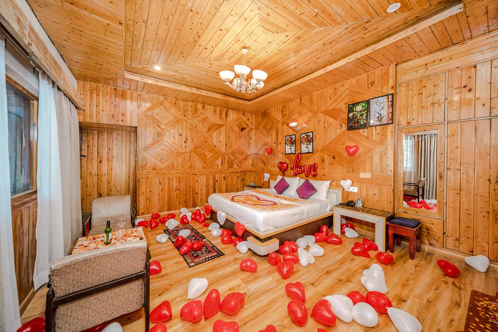 honeymoon suite